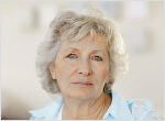 retrato-de-una-mujer-mayor-triste-thumb1573881.jpgtvw